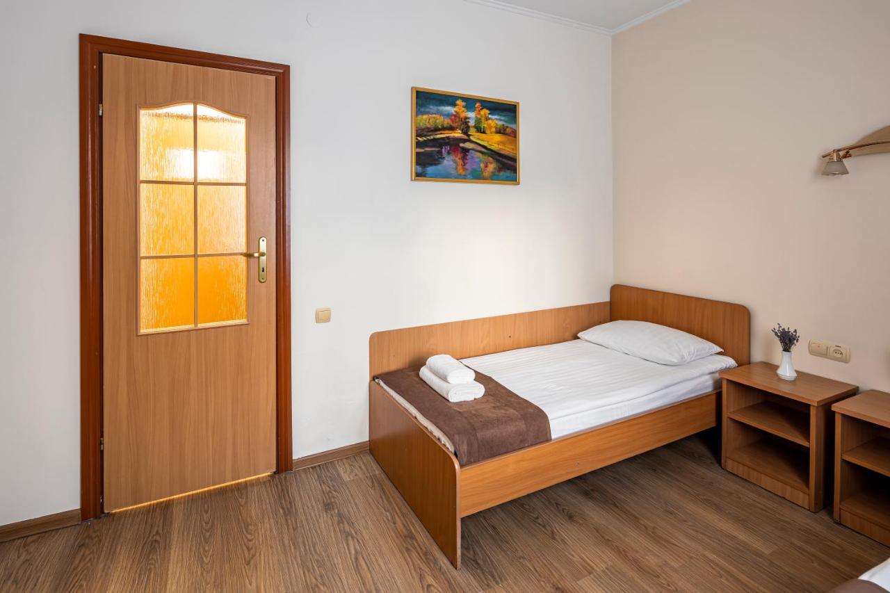 Hotel Galaktika Vynnyky Eksteriør bilde