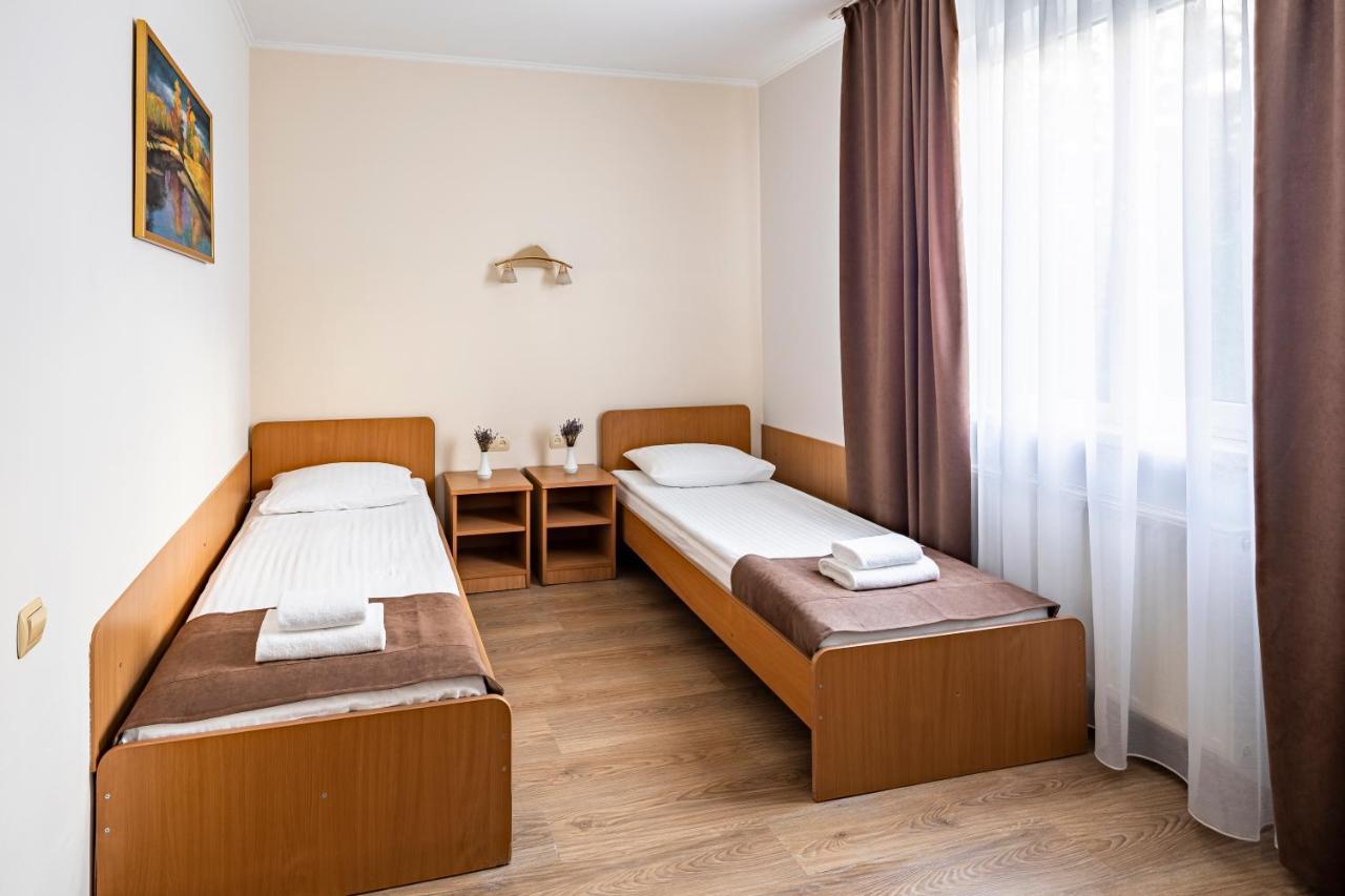 Hotel Galaktika Vynnyky Eksteriør bilde