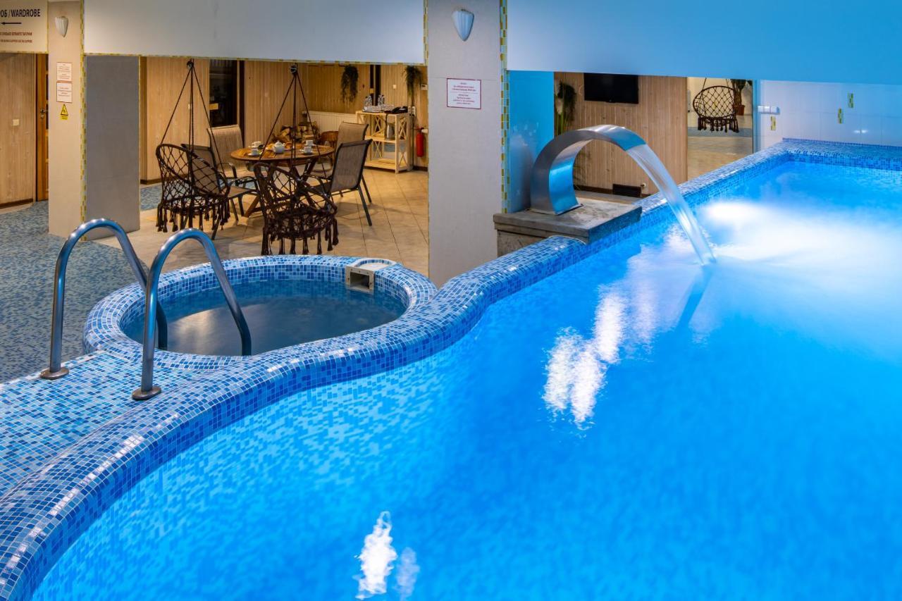 Hotel Galaktika Vynnyky Eksteriør bilde